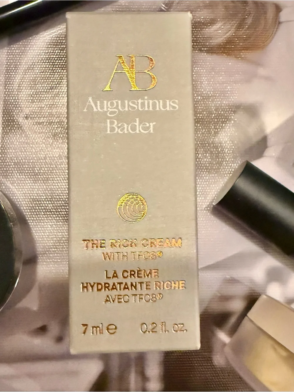 Overstock Beauty Bundle 🖤 - Picture 6 of 16